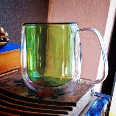 Tasse verre double paroi verte "Dolce vita"