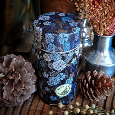 Boîte Soie de Kobé 150gr bleue saphir