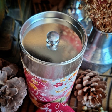 Boîte origami rose tyrien 150gr