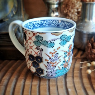 Tasse Kakiemon bleue porcelaine du Japon 2
