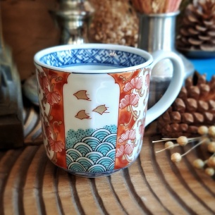 Tasse Kakiemon rouge porcelaine du Japon