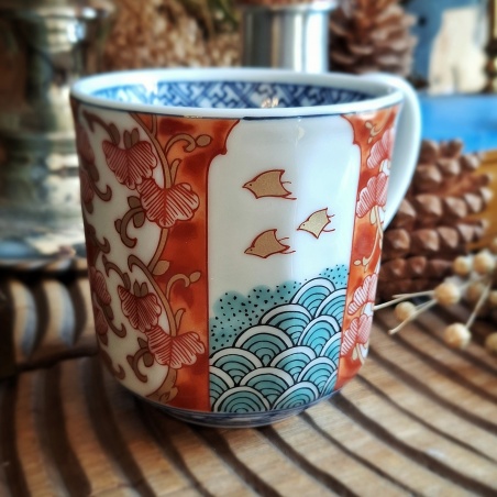 Tasse Kakiemon rouge porcelaine du Japon
