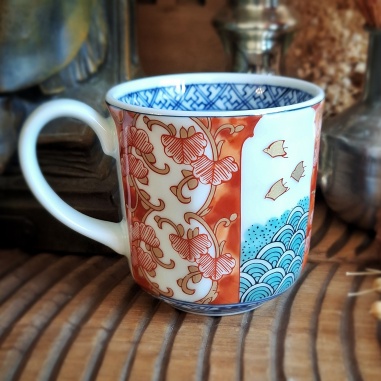 Tasse Kakiemon rouge porcelaine du Japon