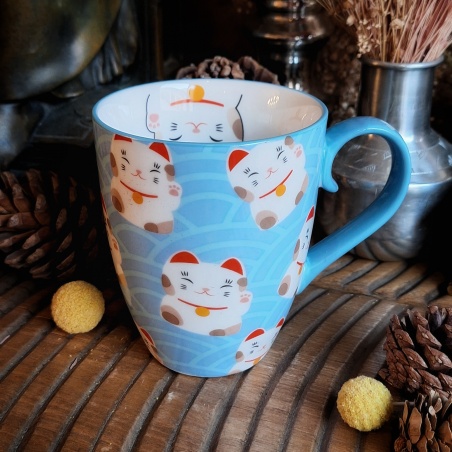 Tasse Maneki, (le chat mignon)