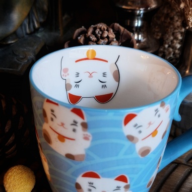 Tasse Maneki, (le chat mignon)