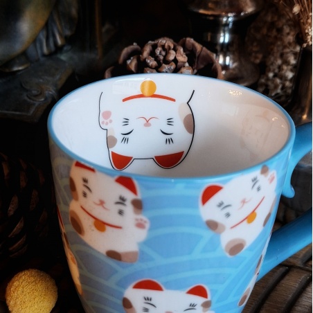 Tasse Maneki, (le chat mignon)
