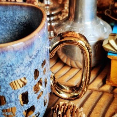 Tasse Rapa-nui bleue nuit