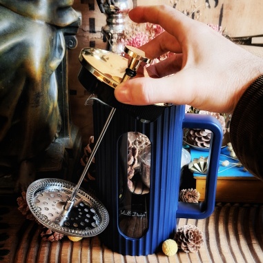 Théière Vaporetto à piston 1L bleue nuit