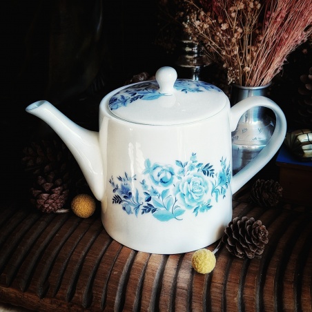 Théière Kobe, camélia bleu 1,2L