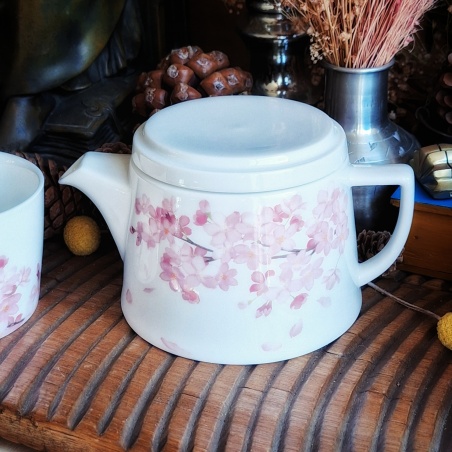 Théière égoïste, kyuden