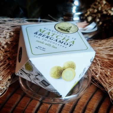 Billes de chocolat blanc matcha & bergamotte