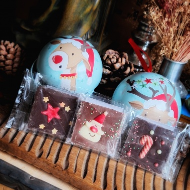 Boule de noël Rudolphe le renne x3 chocolats