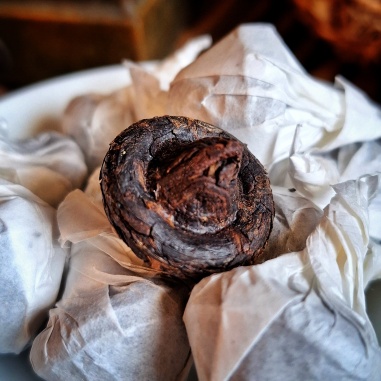 Récolte d'Ambre de Simao, thé compréssé