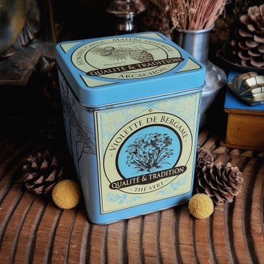 Boîte Violette de Bergame, thé vert 150 grammes