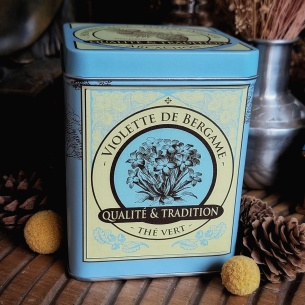 Boîte Violette de Bergame, thé vert 150 grammes