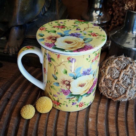 Tasse Garden-party (fond jaune), couvercle et filtre intégré.