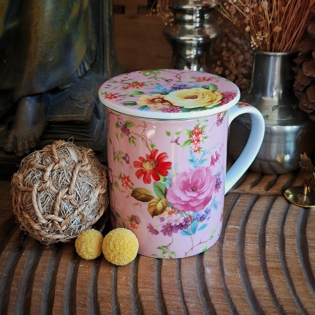 Tasse Garden-party (fond rose), couvercle et filtre intégré.