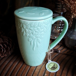 Tasse Madère vert menthe, couvercle et filtre intégré. 2