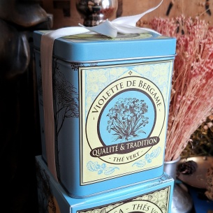 Boîte Violette de Bergame, thé vert 150 grammes