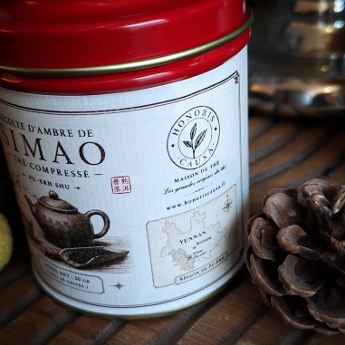 Récolte d'ambre de Simao, thé compréssé