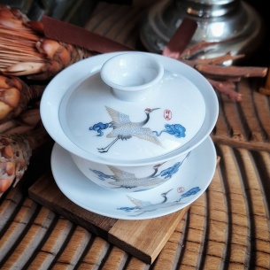 Tasse gaïwan danse de la grue, porcelaine fine 2