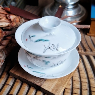 Tasse gaïwan nuée d'oiseaux, porcelaine fine 2