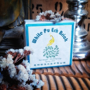 Pu'er blanc (sheng) Paon impérial, brique 100g
