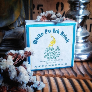 Pu'er blanc (sheng) Paon impérial, brique 100g