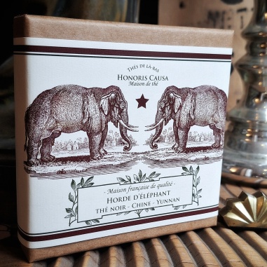 Pu'er noir "Horde d'éléphants" Galette 100g (shu) Pu'er noir "Horde d'éléphants" Galette 100g (shu)