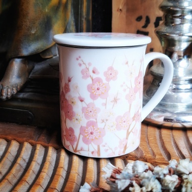 Tasse à couvercle Hanami fond blanc +filtre