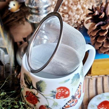 Tasse fraise bretonne, couvercle et filtre intégré